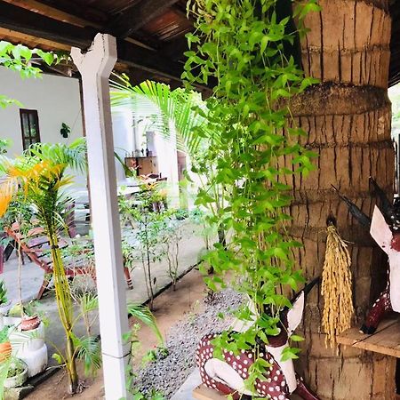 Walkers Hostel Trincomalee Ngoại thất bức ảnh