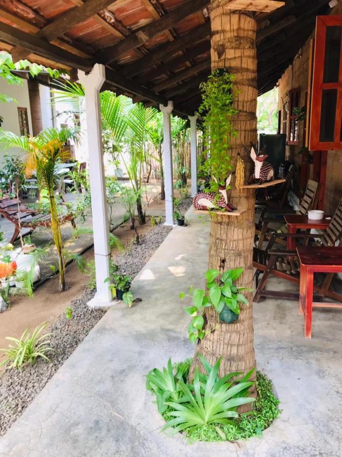 Walkers Hostel Trincomalee Ngoại thất bức ảnh