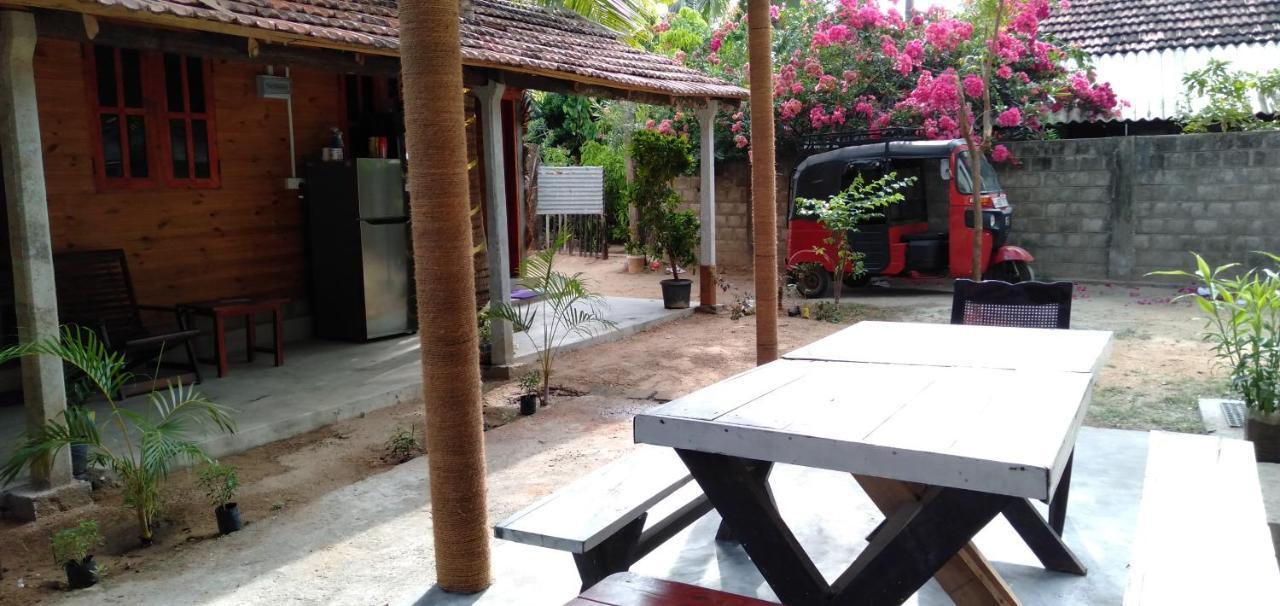 Walkers Hostel Trincomalee Ngoại thất bức ảnh