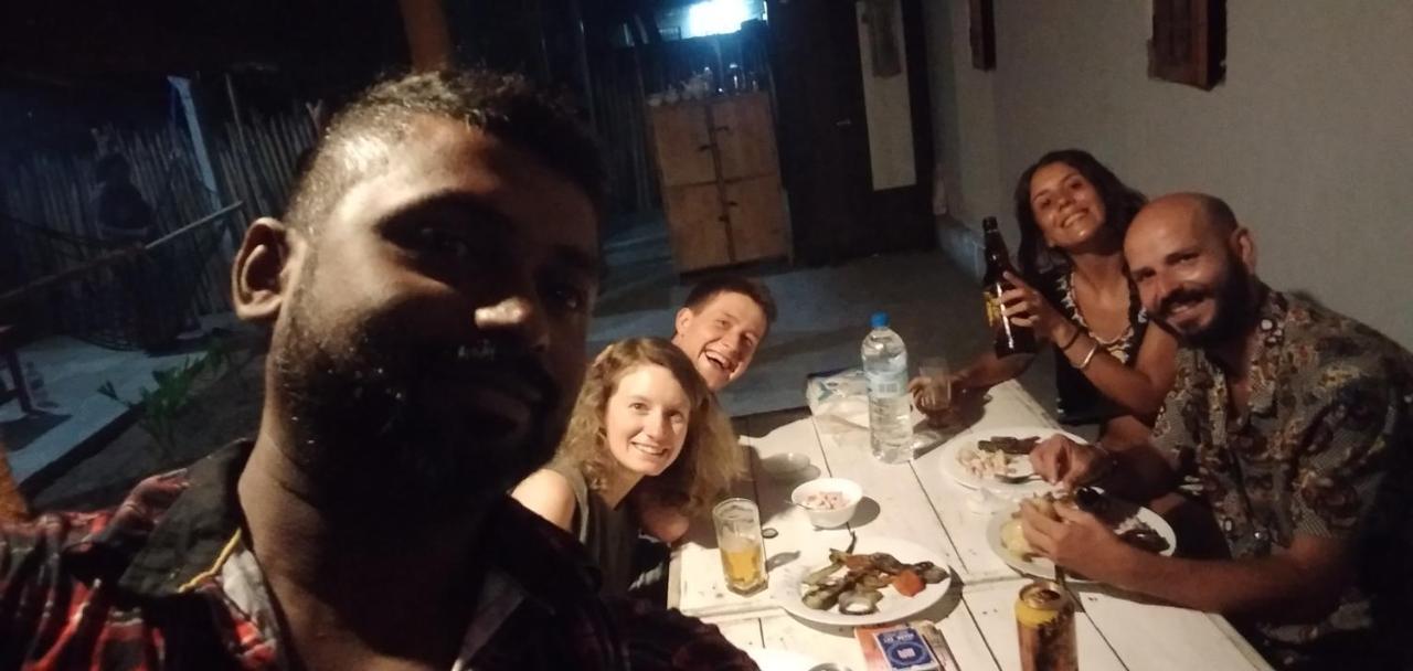 Walkers Hostel Trincomalee Ngoại thất bức ảnh